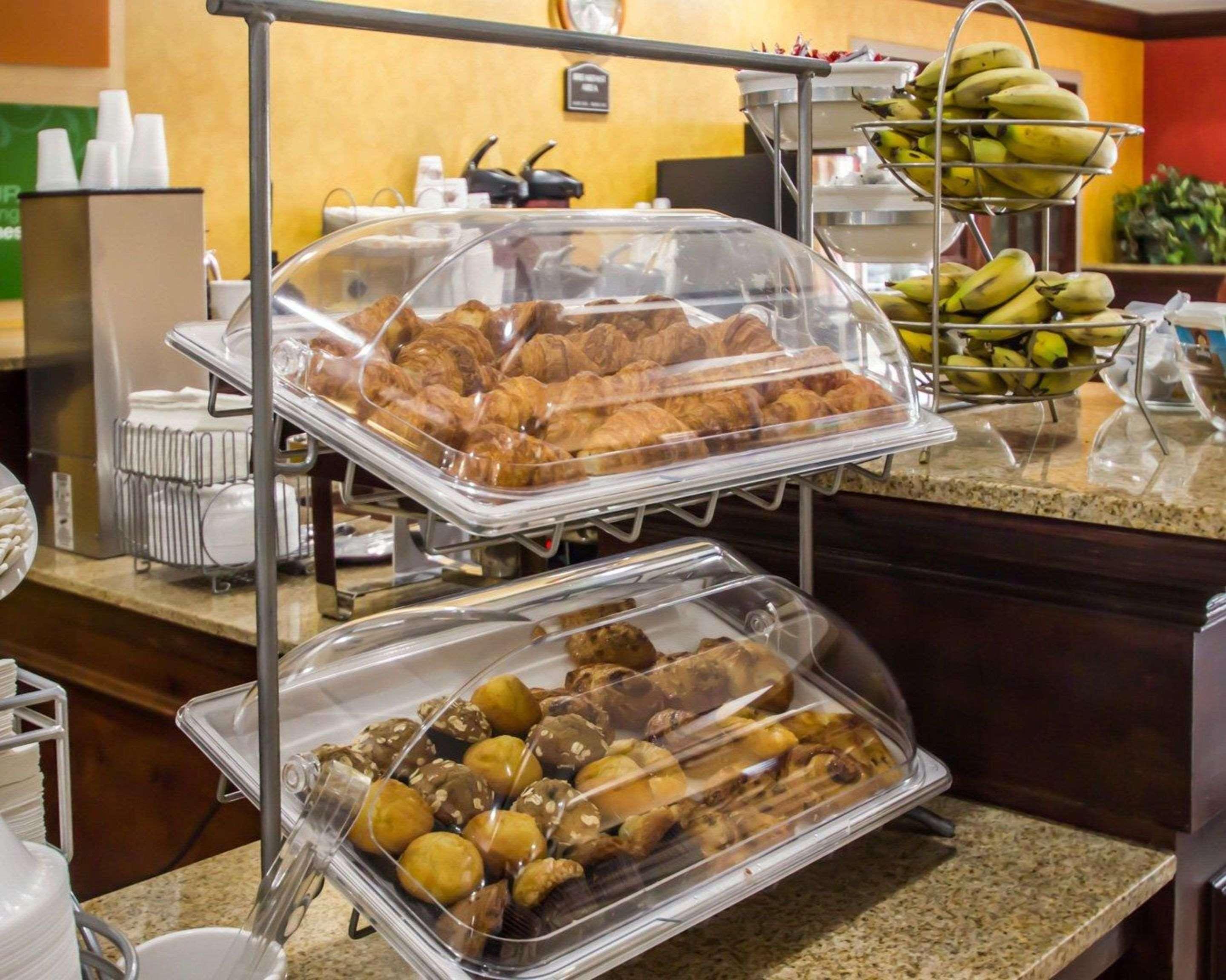 Quality Suites Nyc Gateway North Bergen Eksteriør bilde